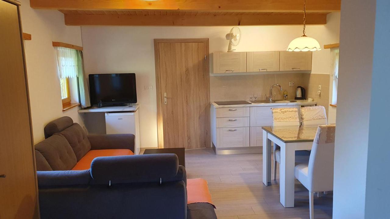 Hiska Ob Gozdu Villa Polzela Buitenkant foto