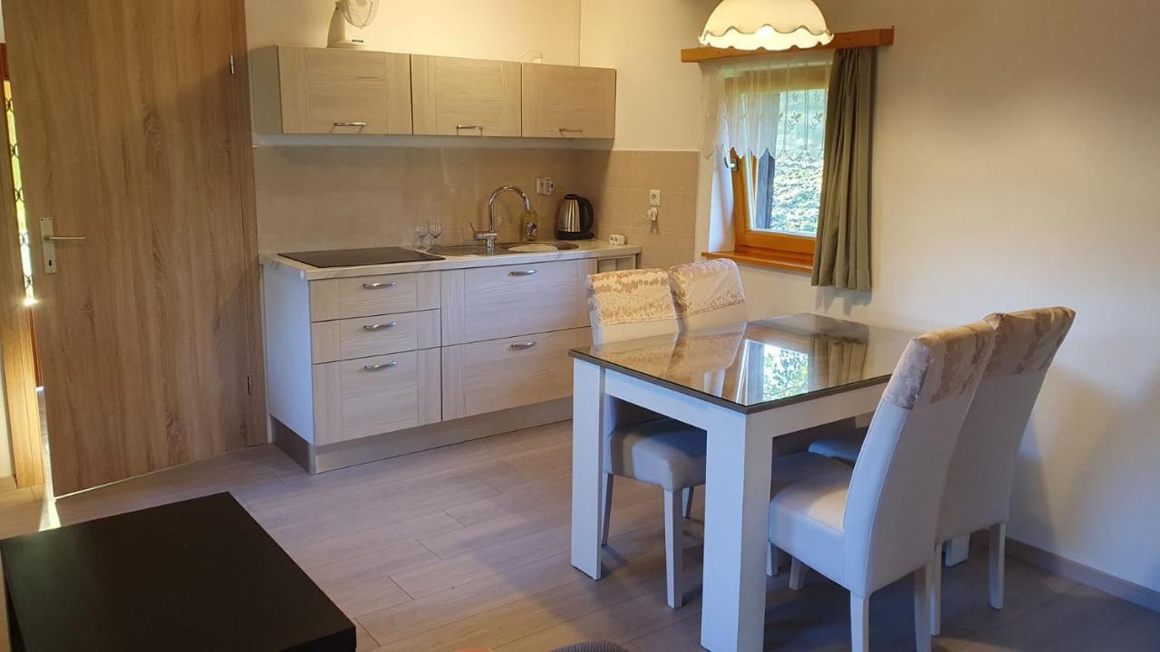 Hiska Ob Gozdu Villa Polzela Buitenkant foto