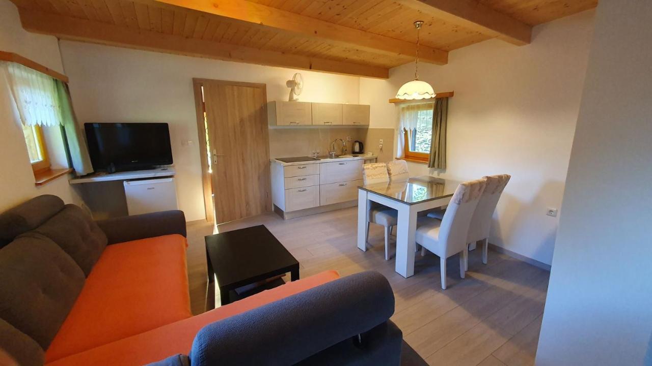 Hiska Ob Gozdu Villa Polzela Buitenkant foto